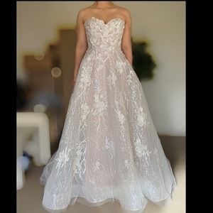 SOLD Wedding Dress Liancarlo Couture